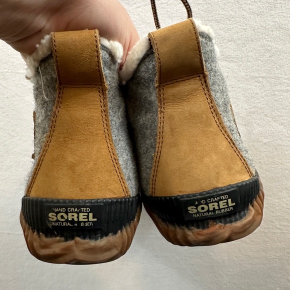 Sorel Out N’ About winter boot ankle bootie lace up duck Sherpa gray rain tan - Picture 8 of 10